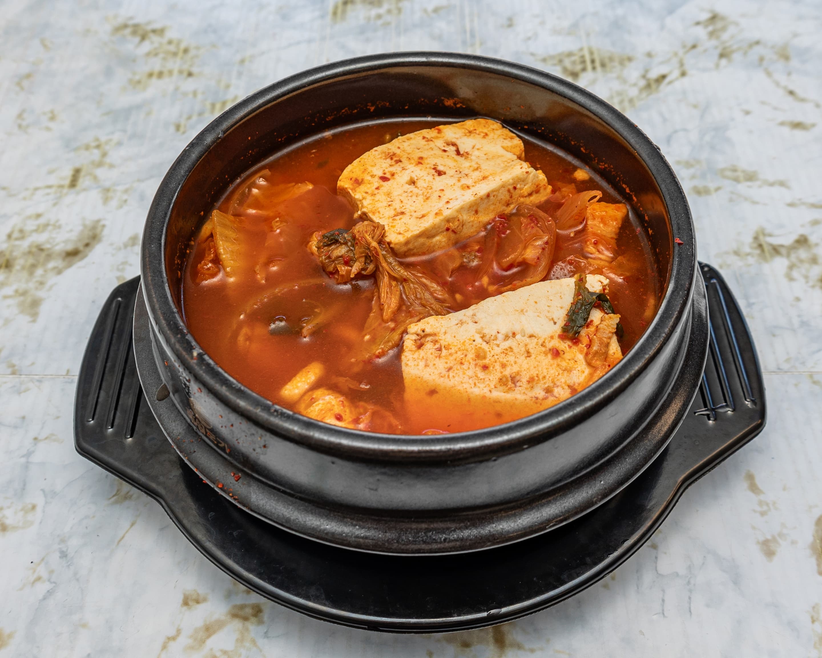 Kimchi Jjigae · 김치찌개